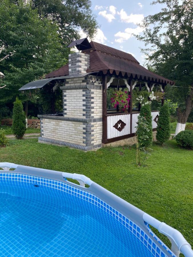 Villa Золото Карпат à Yaremtche Extérieur photo
