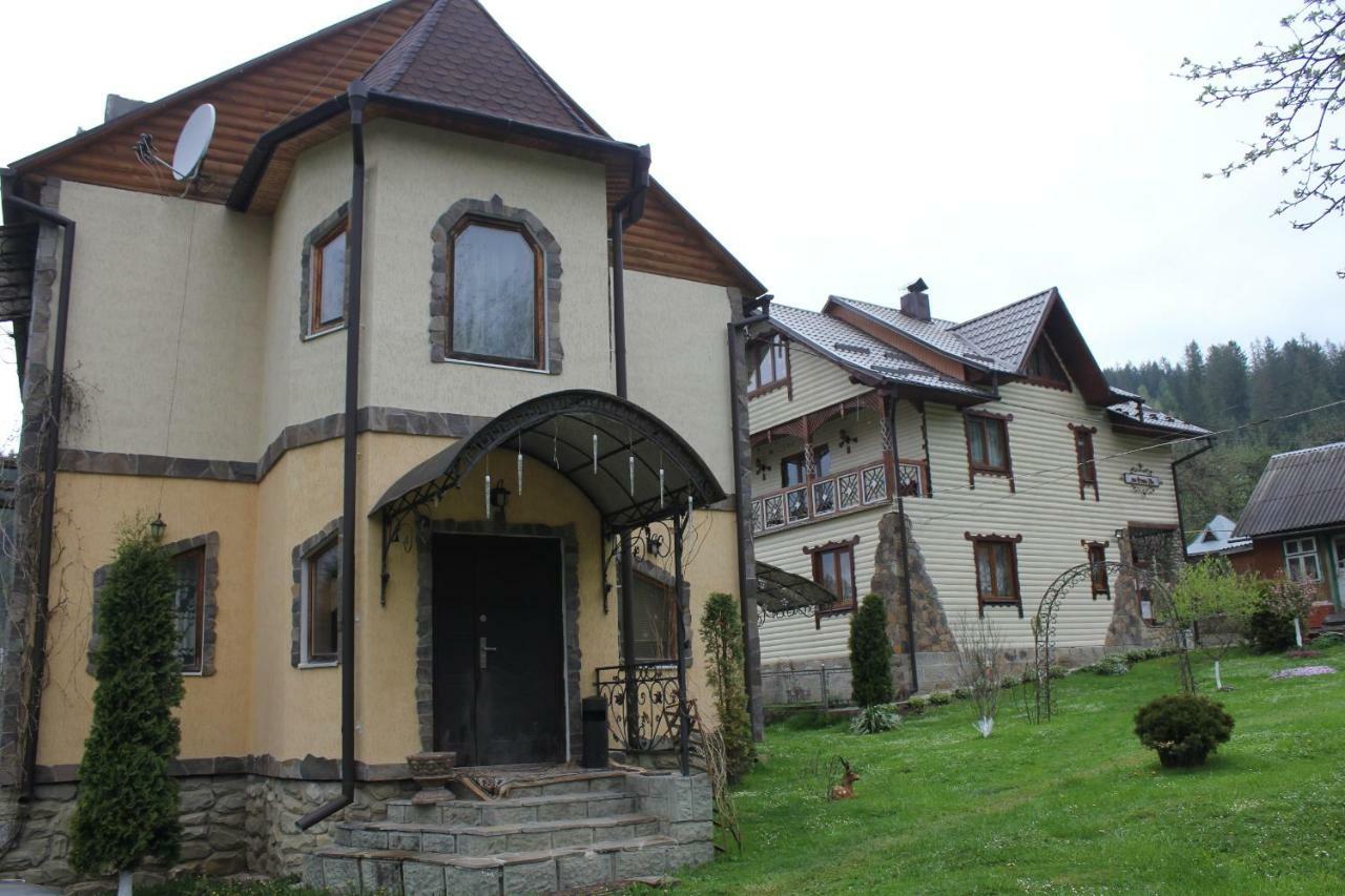 Villa Золото Карпат à Yaremtche Extérieur photo