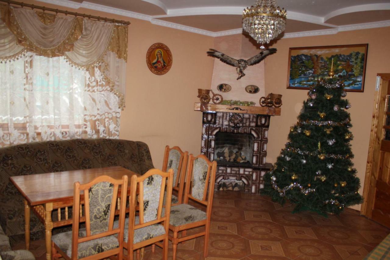 Villa Золото Карпат à Yaremtche Extérieur photo