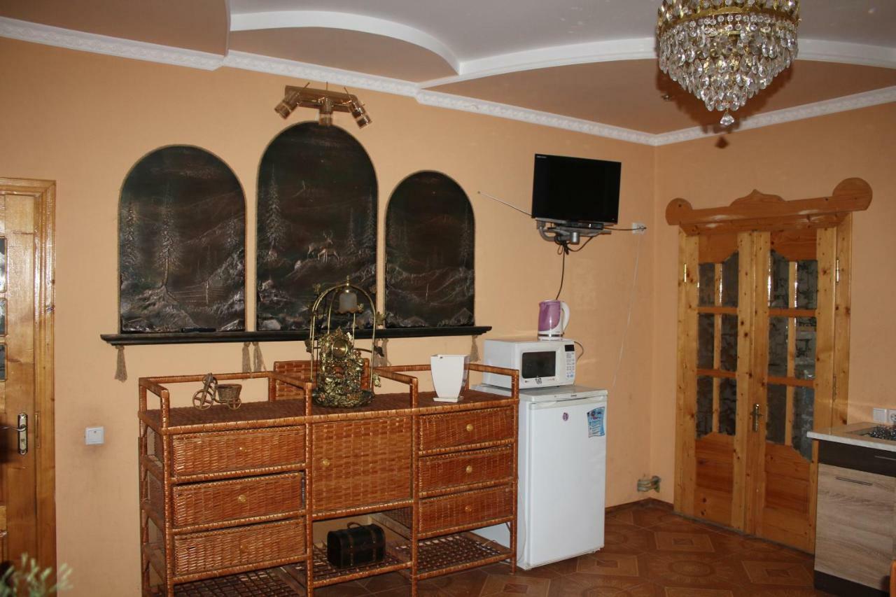 Villa Золото Карпат à Yaremtche Extérieur photo
